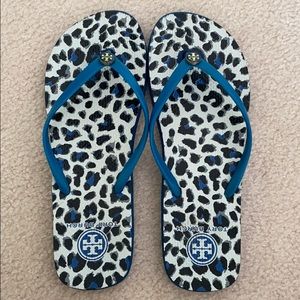 Blue leopard print Tory Burch flip flops